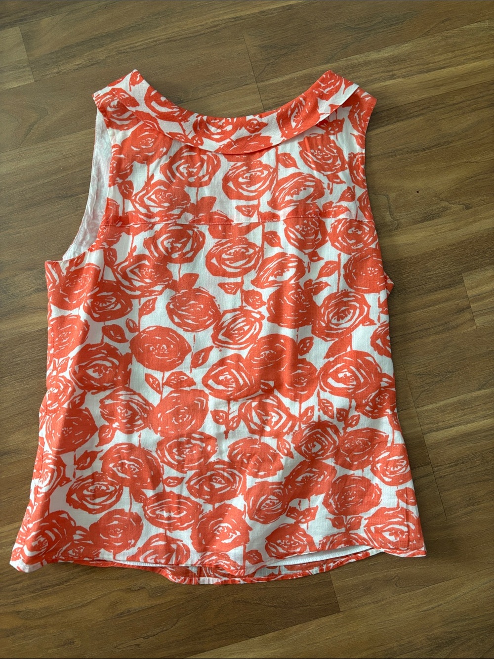 J Crew Rosette Sleeveless Top with Back Zip Closure and Foldover Collar Size 6